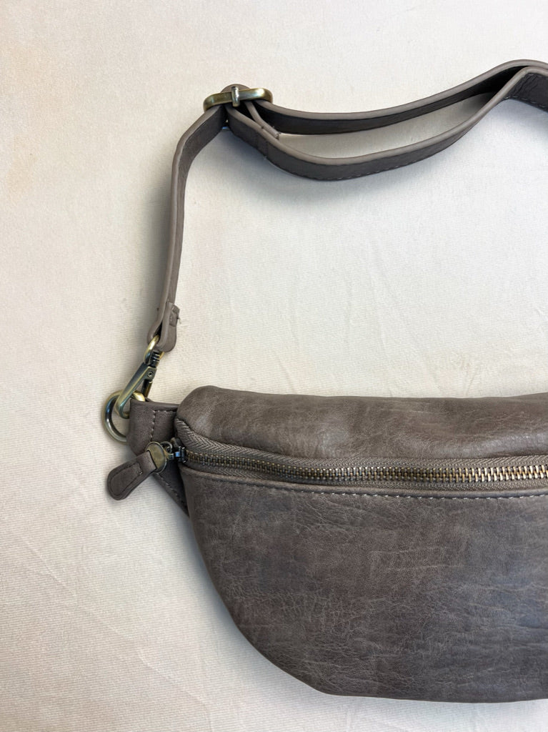 Shiloh Sling Bag