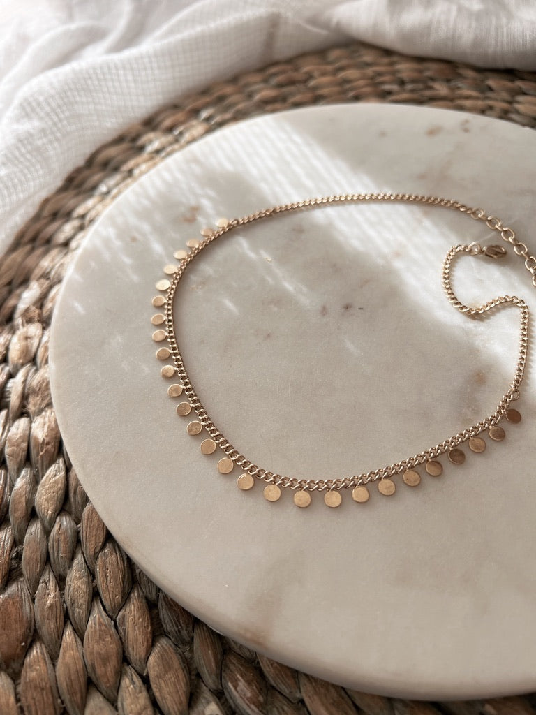 Dainty Desiree Necklace