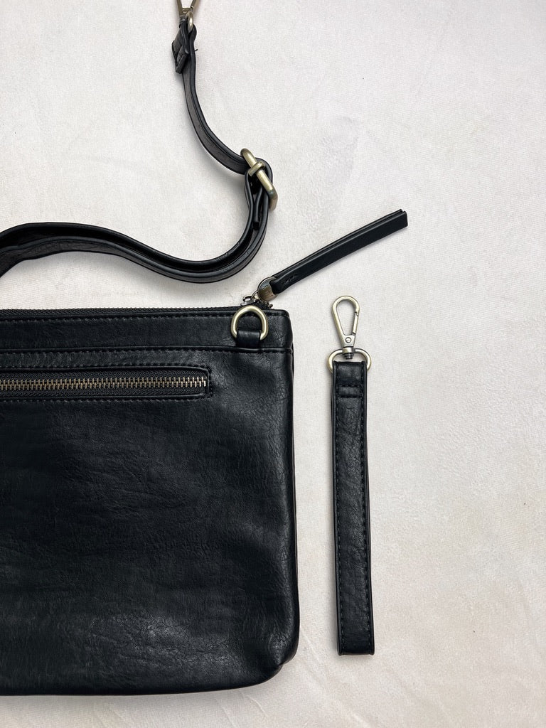 Quinn Crossbody Clutch