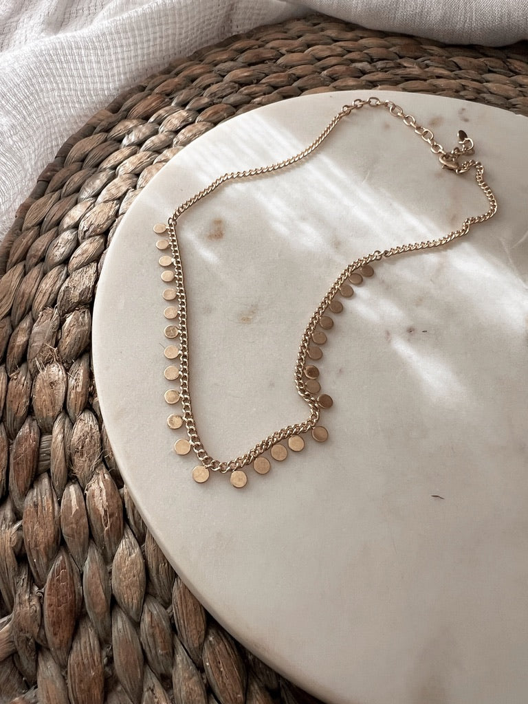 Dainty Desiree Necklace