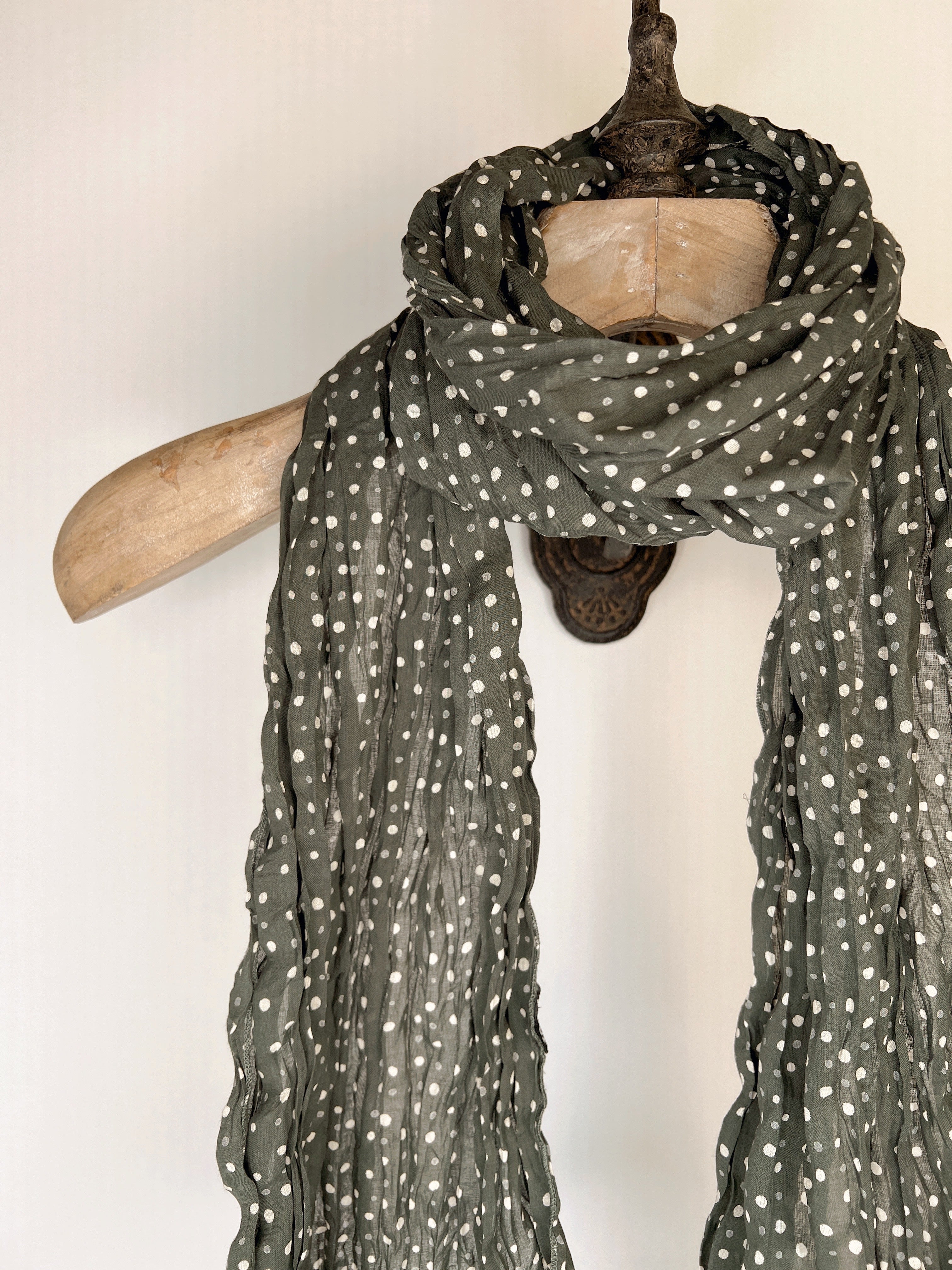 Crinkle Scarf Polka Dots